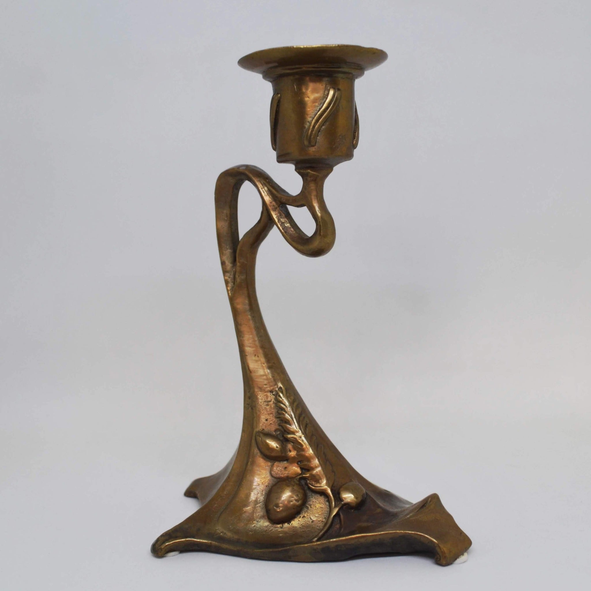 Candleholder with Pinecones