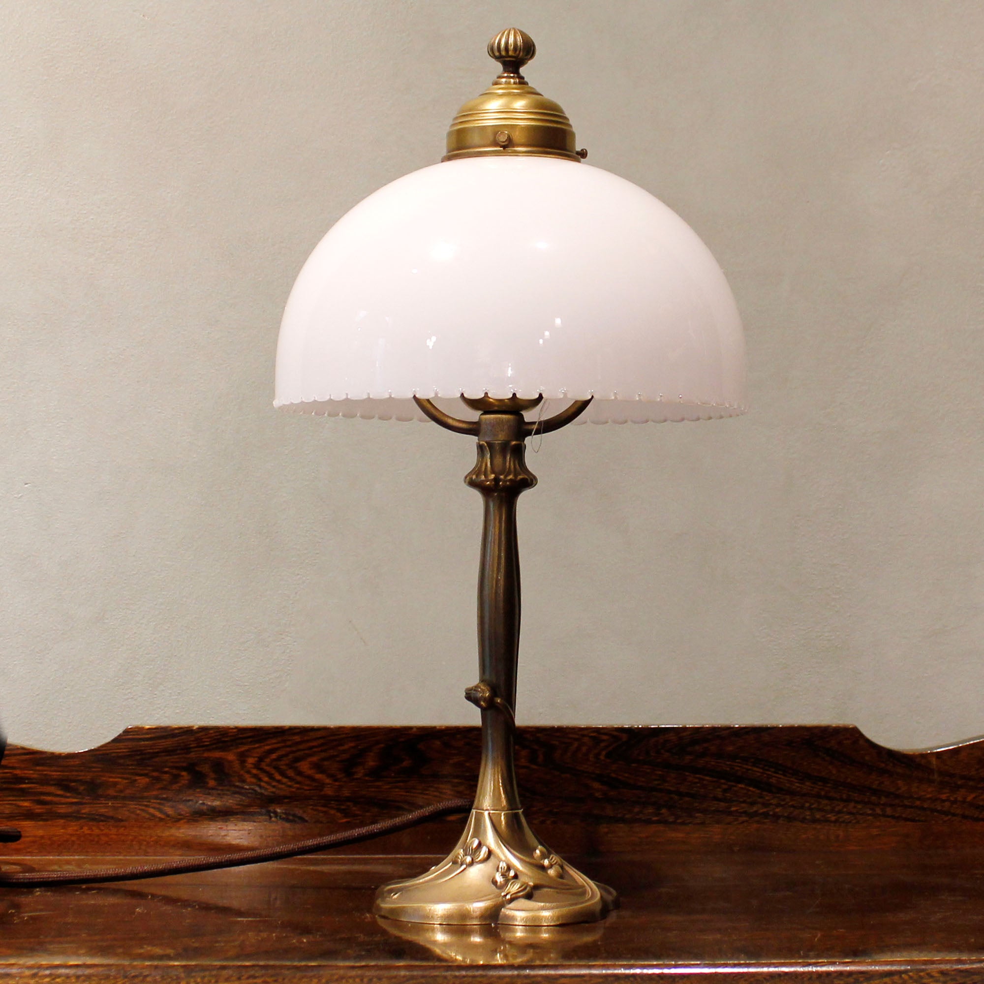 Art Nouveau Table Lamp "Nuance"