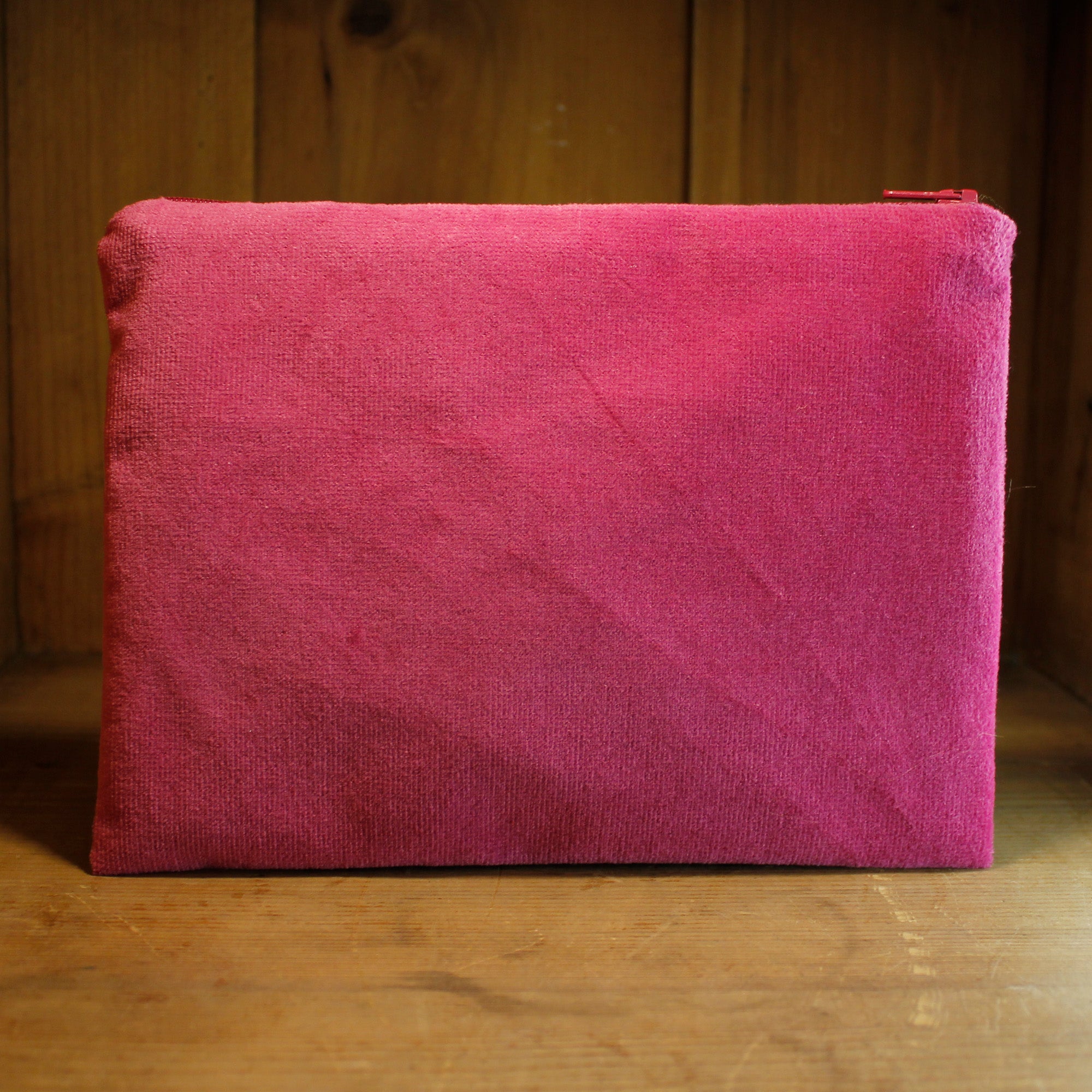 Embroidered Cosmetic Bag "Pink"