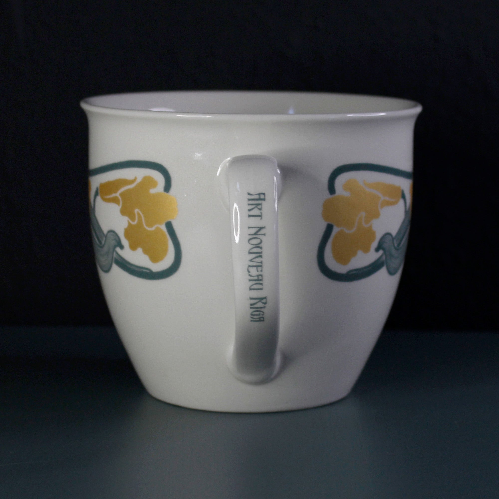 Porcelain mug - Iris