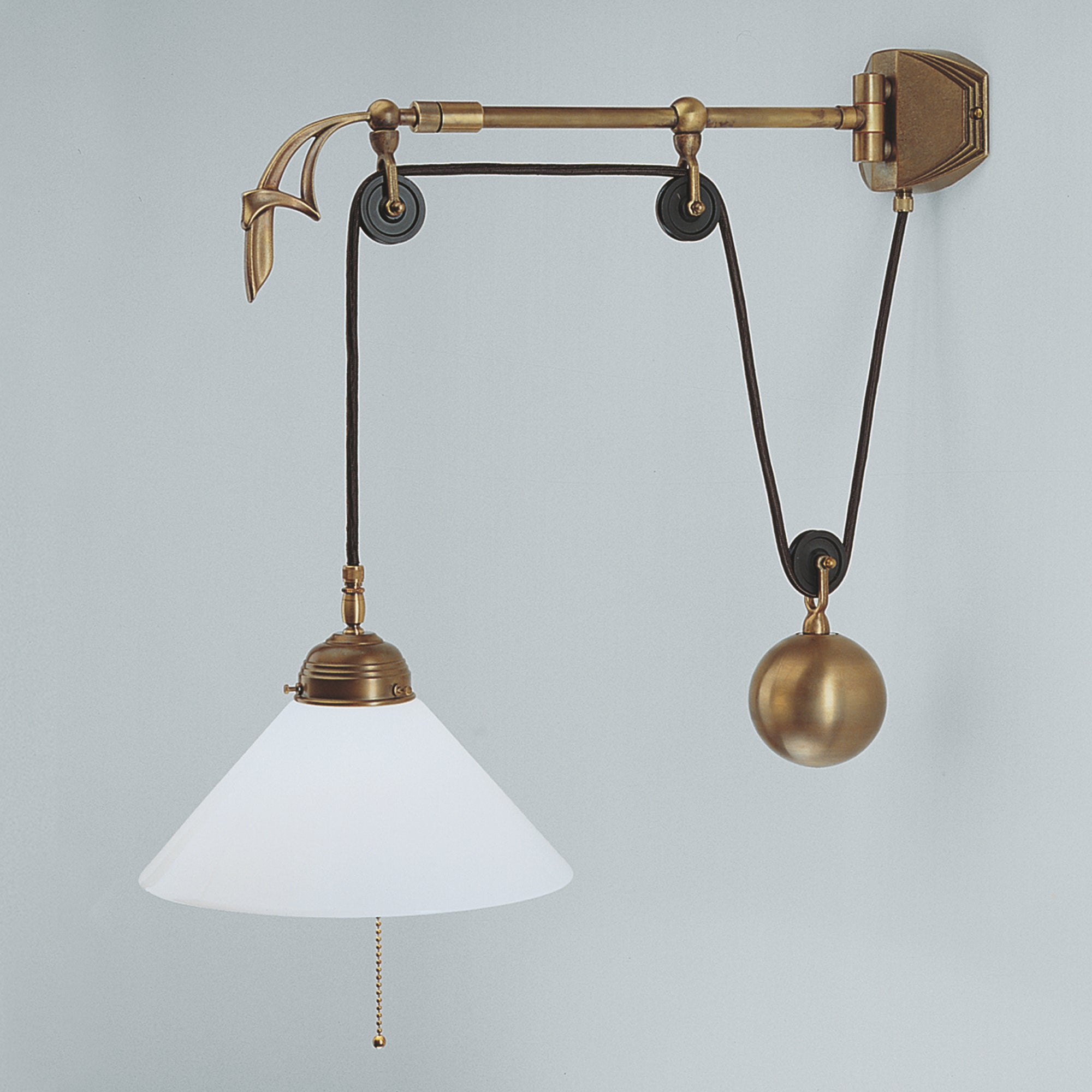 Adjustable Wall Lamp with Weight
